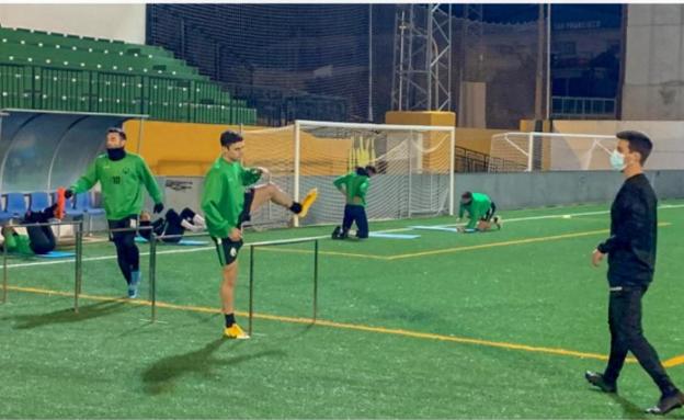 Atlético Porcuna y Mancha Real disputan hoy dos partidos aplazados