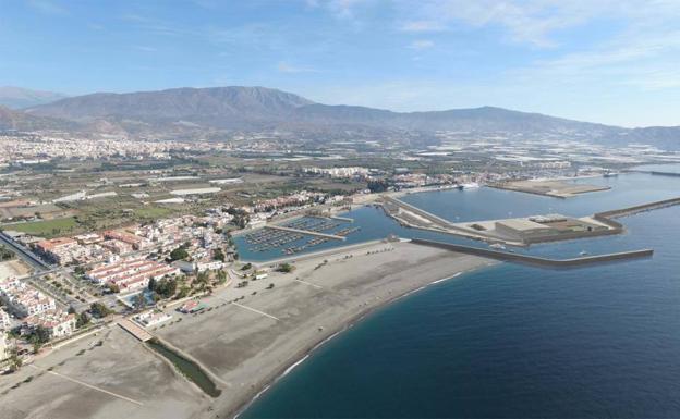El puerto de Motril construirá una nueva dársena deportiva y pesquera dentro de un plan de mejora valorado en 45 millones