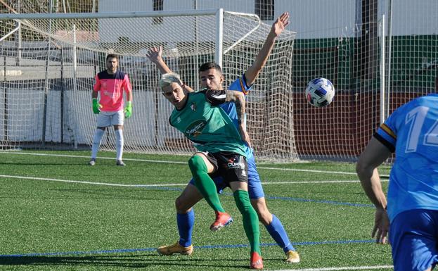 Empate de puro fútbol entre Huétor Vega y Maracena en Las Viñas