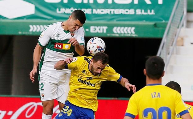 El 'nuevo' Elche se construye desde atrás