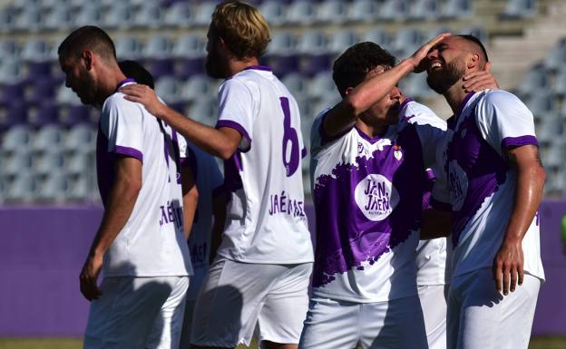 El Real Jaén cae ante el Almería B y se hunde en la última posición