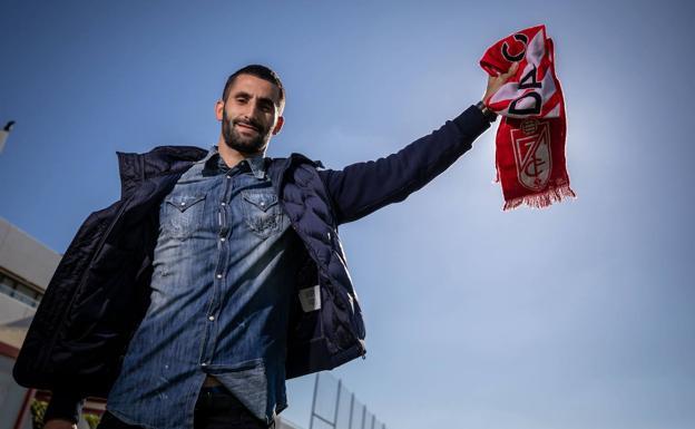 Gonalons rechazó al Nápoles en 2014