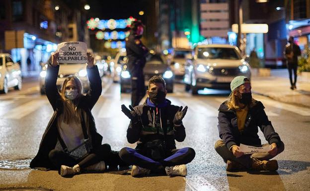 Nueva jornada de protesta de los hosteleros granadinos por las medidas de la Junta