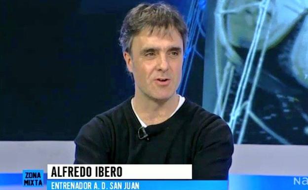 Alfredo Ibero no descarta que al final se juegue ante el Granada con algo de público