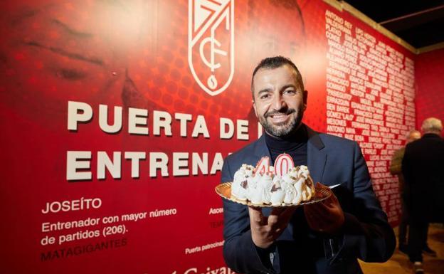 Diego Martínez entra en los 40 por la puerta grande