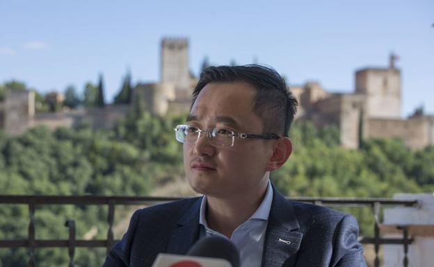 Más confusión con la reaparición de Jiang