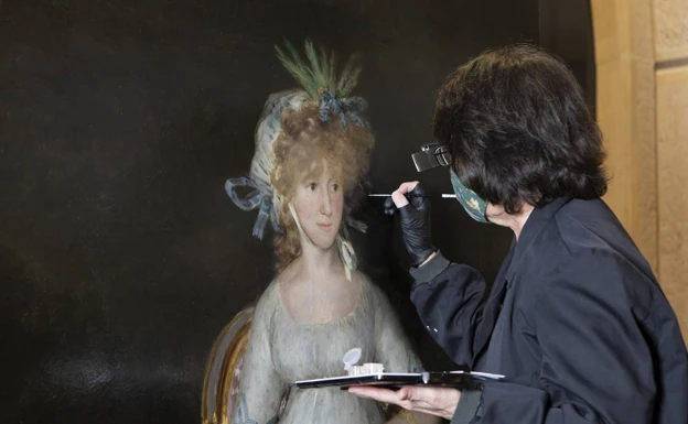 Elisa Mora devuelve su esplendor a 'La condesa de Chinchón', «el mejor retrato de Goya»