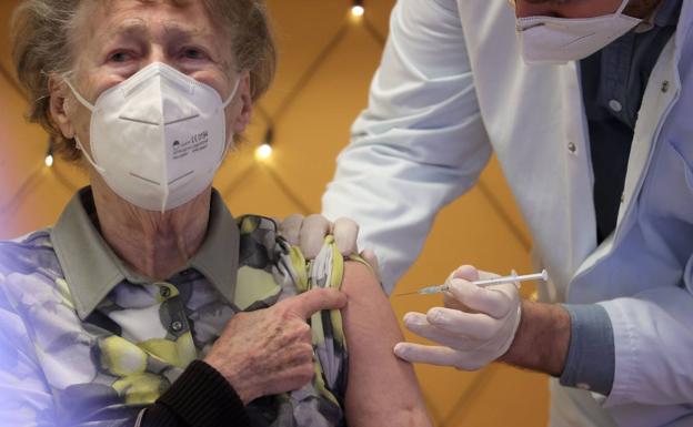 Un grupo de científicos insiste en la necesidad de auditar la gestión de la crisis