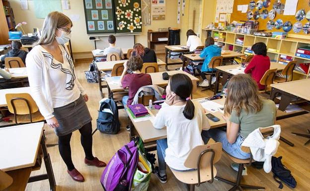 Los centros educativos de Almería piden mantener las medidas antiCovid