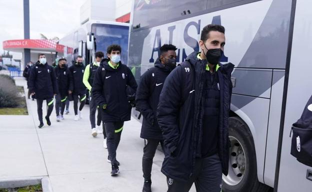 Montoro y Machís entran en la convocatoria de León