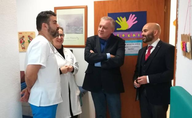 Empleo apoya un millar de contratos de personas con discapacidad en Almería