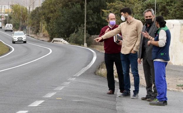 El PSOE de Diputación pide que se señalicen mejor algunas carreteras en Vícar, La Mojonera y Almería