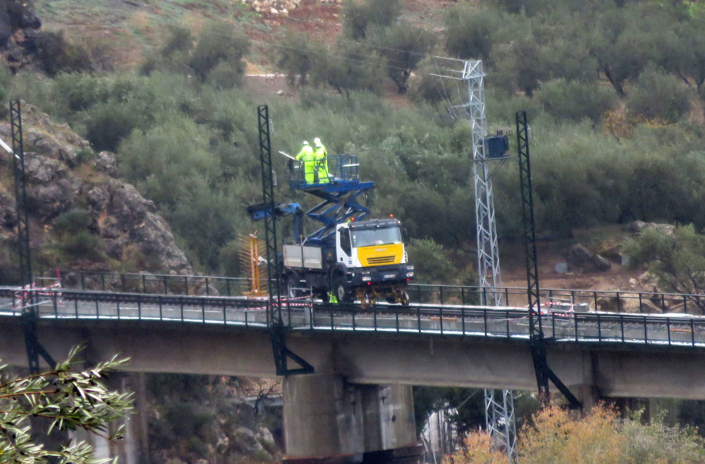 Adif encarga periciales para afrontar reclamaciones por la línea Granada-Antequera