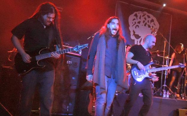 «Esta pandemia parece que saca a relucir lo peor de cada uno»