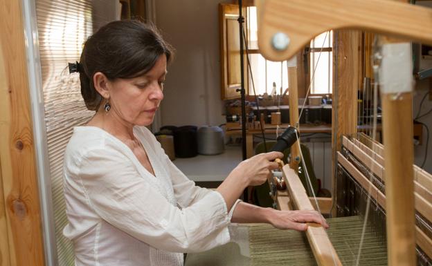 La tejedora Ana Santiago gana el premio nacional de Artesanía 2020