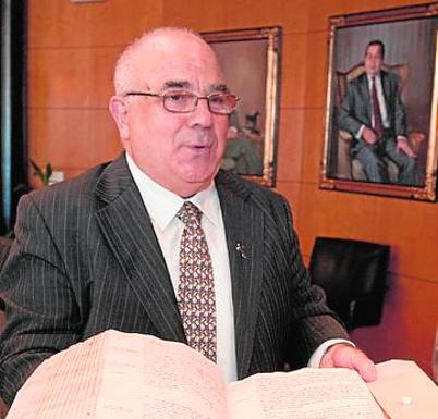 Un sacerdote y poeta al servicio de la enseñanza