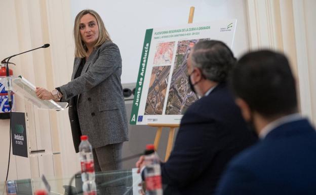 La Junta prolongará el carril de autobuses y hará una rotonda nueva para descongestionar el arco Sur