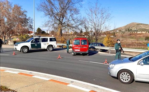 Cae el último municipio jienense sin un positivo y tres multiplican por ocho la tasa de «riesgo extremo»