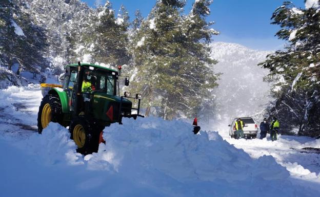 Más de 850 toneladas de sal para proteger las carreteras de Jaén