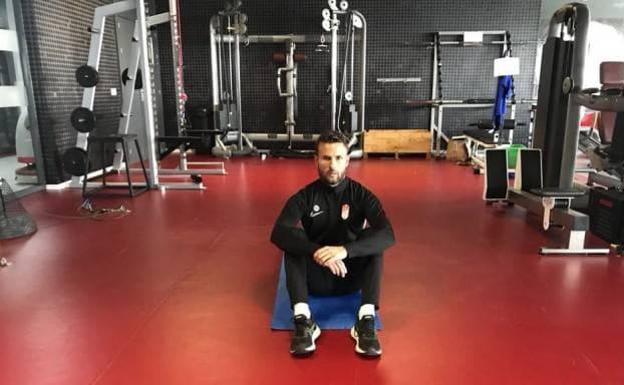 Jorge Trigueros deja el Recreativo Granada para irse al Huesca