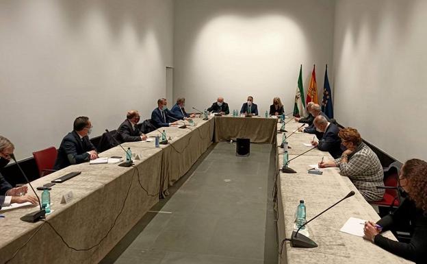 Junta y cofradías se reunirán en un mes para organizar actos alternativos de Semana Santa con seguridad