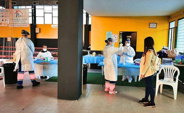 La tercera ola dispara en 11 municipios jienenses la incidencia con una tasa ya de más de 1.000 contagios