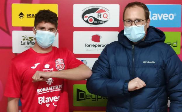 El Linares cede a Edu Olea al Torreperogil para que gane más minutos y pelee por el ascenso