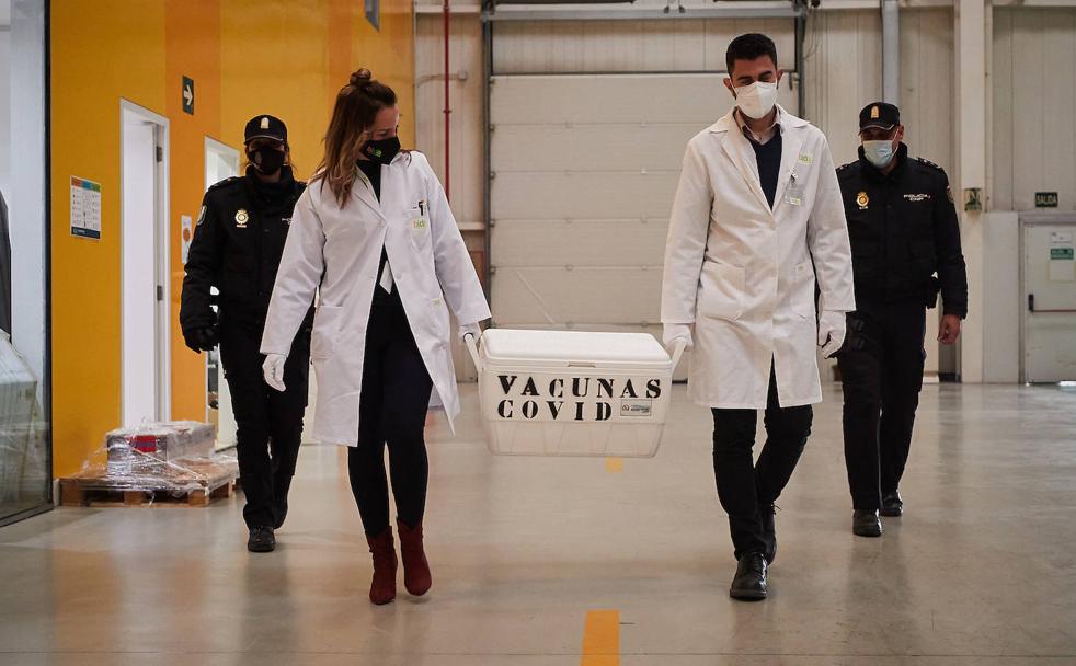 Dentro del búnker donde se guardan las vacunas