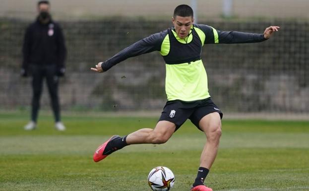 El Atlético de Madrid se plantea romper la cesión de Nehuén Pérez