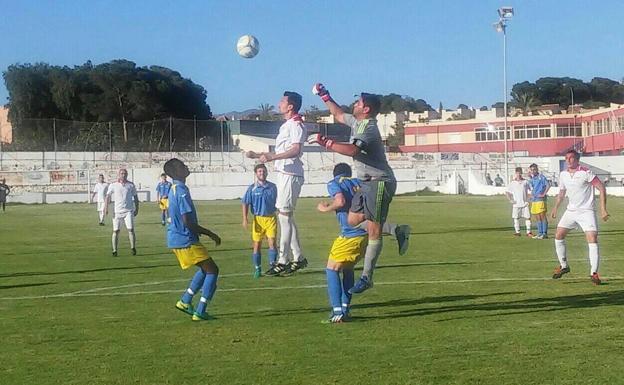 Catorce clubes de Primera Andaluza piden parar la Liga y la RFAF les recuerda lo que dice el BOJA