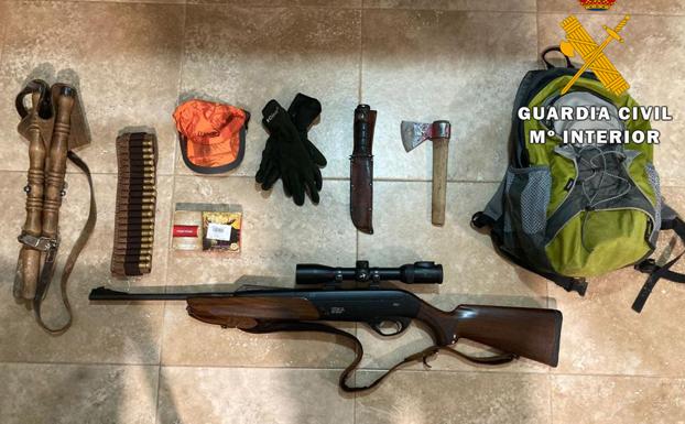 El Seprona sorprende a un vecino de Siles de caza sin autorización ni permiso de armas