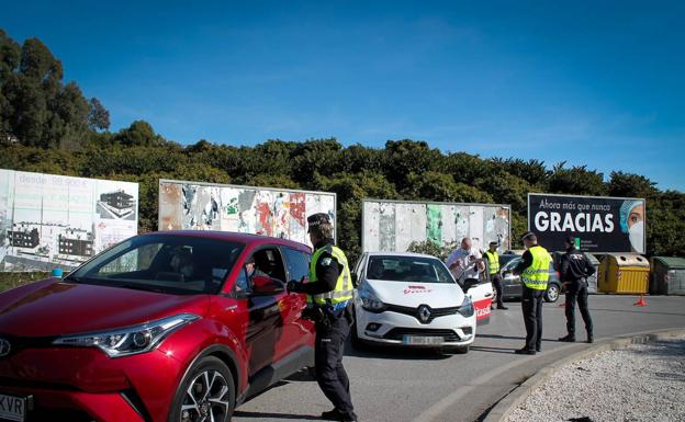 Motril se blinda con más de una veintena de controles diarios durante el cierre perimetral