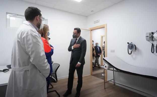 Juanma Moreno inaugura el Centro de Salud de Jimena
