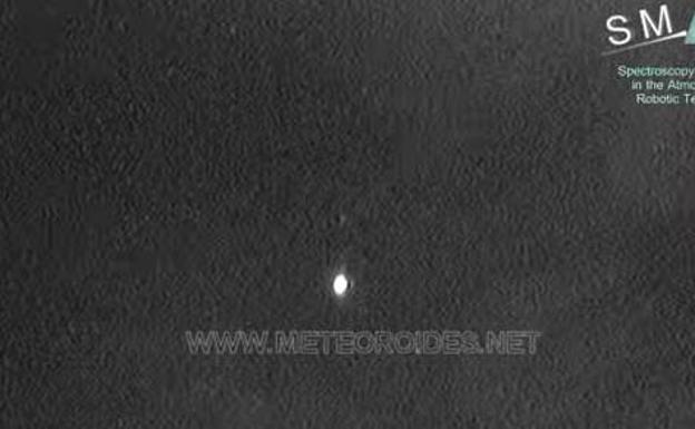 Una bola de fuego procedente de un asteroide sobrevuela Granada a 83.000 kilómetros por hora