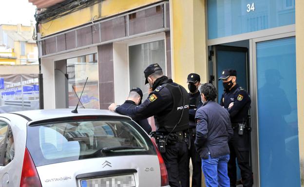 El cuerpo de Benita, asesinada a golpes, fue escondido varias horas en el piso de Linares antes de ser abandonado
