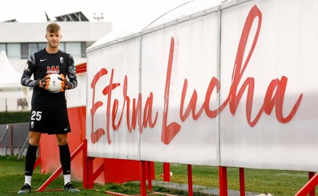 Ángel: «Tengo la misma ilusión que cuando llegué al club con 11 años»