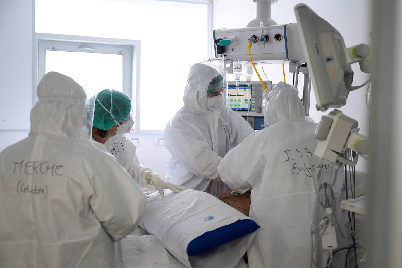 Las UCI mantienen la presión por la Covid y las muertes golpean Jaén que suma seis más