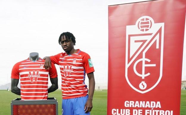 El Granada vuelve al trabajo sin Pepe y con Quina de rodaje