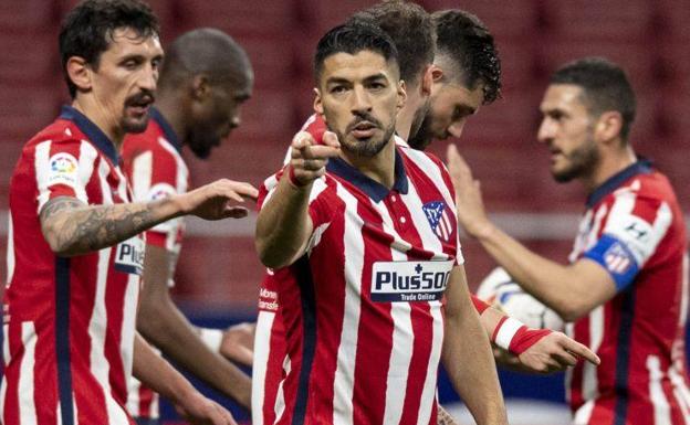 Luis Suárez empuña el tridente de Neptuno