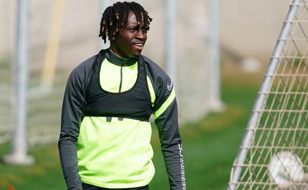 Domingos Quina asoma como opción para la medular