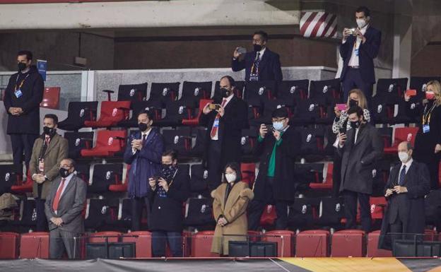 La consejera Sophia Yang preside el encuentro junto al alcalde de la ciudad