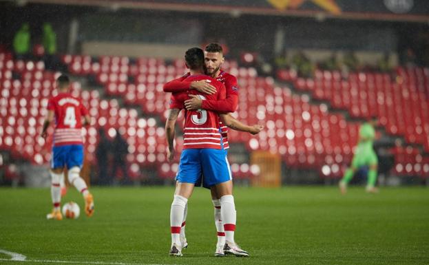 Los lectores de Canal Rojiblanco alinearían a Duarte y a Nehuén como centrales titulares en El Alcoraz