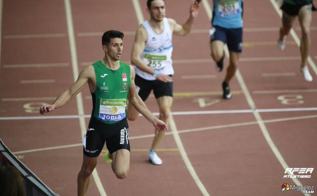 Dani Rodríguez mantiene su dinastía en los 200 metros con personal y consigue el doblete
