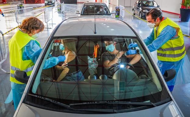 Arranca la vacunación de profesores en Fermasa con una previsión de 1.400 vacunas al día