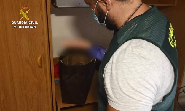 Un niño y cuatro niñas, víctimas liberadas de la red de prostitución de menores desmantelada en Almería