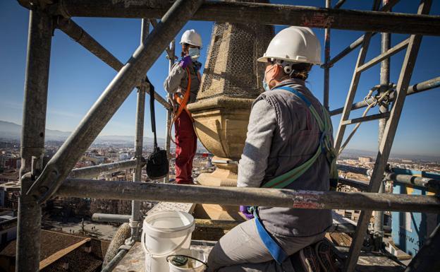 Abierta al paso en Pasiegas la zona de acceso a la Catedral, donde continúan los trabajos tras los terremotos