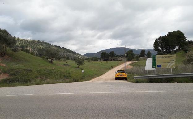 Licitan las obras para crear un acceso seguro al polígono de Siles