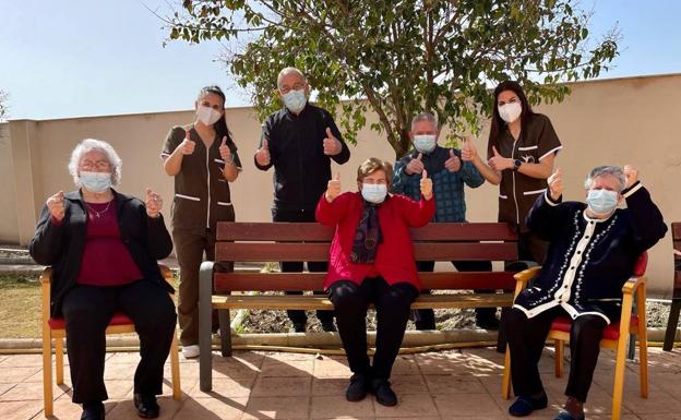 Los 'abuelos tiktokers' de Granada que alegran las redes con sus simpáticos vídeos