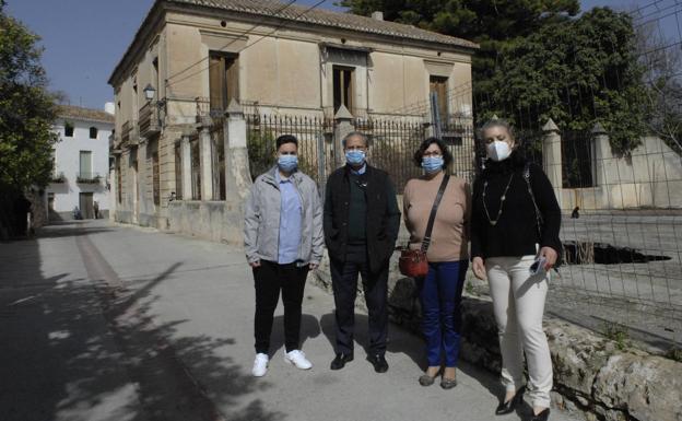 Pinos del Valle pide ayuda a las administraciones para poder adquirir y restaurar la antigua 'Casa del Coronel'