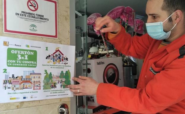 Jaén Acoge, con el comercio de proximidad y contra el racismo